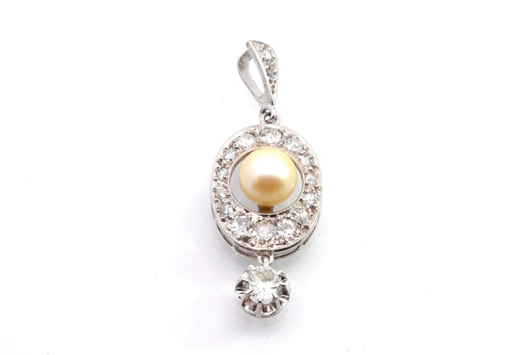 Pendentif Pendentif ancien en platine avec diamants et perle 58 Facettes 25288