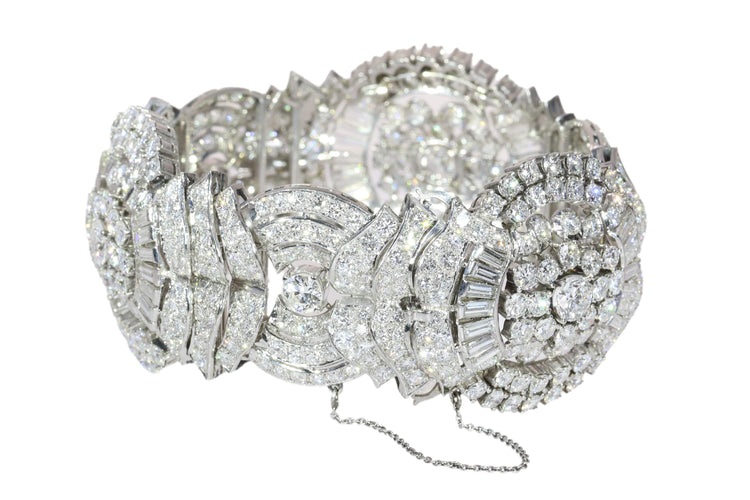 Bracelet Bracelet articulé vintage années 1950 en platine et diamants 58 Facettes 25325-0281