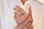 Bague 55 Bague trilogie vintage en or jaune 18k avec diamants, saphir et émeraude 58 Facettes 25996