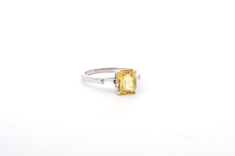 Bague 50 Bague saphir jaune 2,02 ct et diamants en platine 58 Facettes 26279b-26303