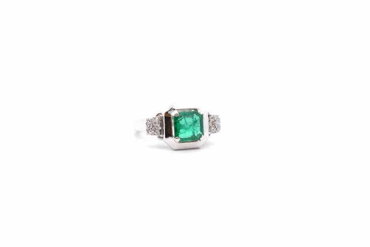Bague 47 Bague vintage en or blanc 18k et platine, émeraude et diamants 58 Facettes 26359B-25909