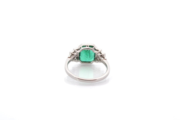 Bague 55 Bague vintage en platine avec émeraude 2,65 ct et diamants 58 Facettes 26487-26573