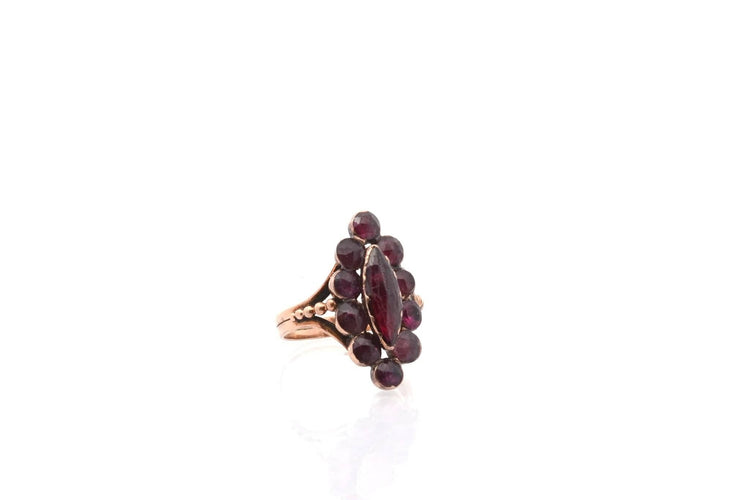 Bague 52 Bague ancienne en or jaune 18k et grenats 58 Facettes 26753