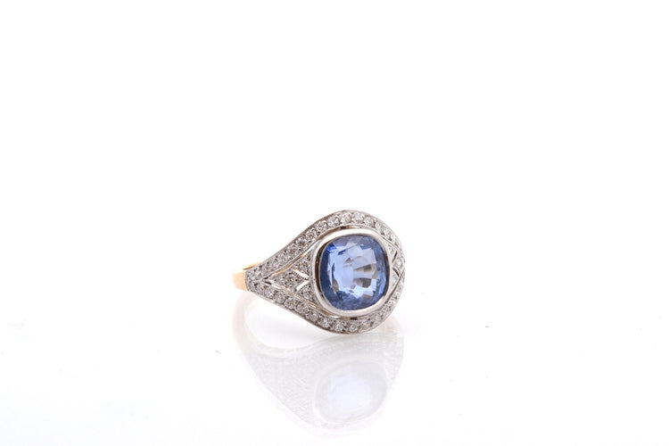Bague 53 Bague saphir de Ceylan 5,65 ct et diamants en or 18k et platine 58 Facettes 26870-26640