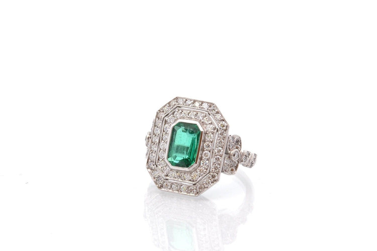 Bague 53 Bague en platine avec émeraude 1,70 ct et diamants 58 Facettes 26871-26634