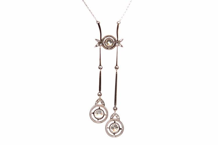 Collier Collier Art déco - Pendentif en platine et diamants 58 Facettes 27006-26980-26981