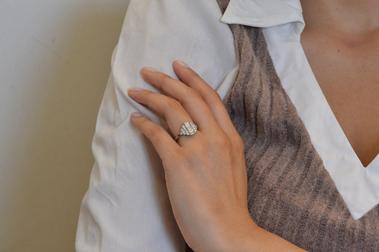 Bague 53 Bague vintage en platine sertie de diamants 58 Facettes 27054a- 27144
