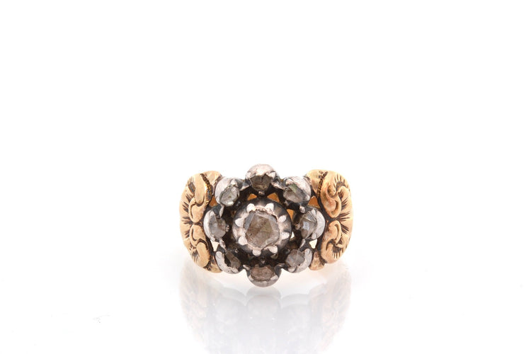 Bague 54 Bague ancienne en or 18k et argent sertie de diamants 58 Facettes 27061
