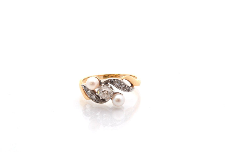 Bague 54 Bague ancienne en or 18k avec perles de culture et diamants 58 Facettes 27309