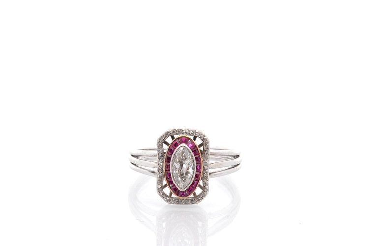 Bague 56 Bague Art déco en or 18k et platine avec diamants et rubis 58 Facettes 27355