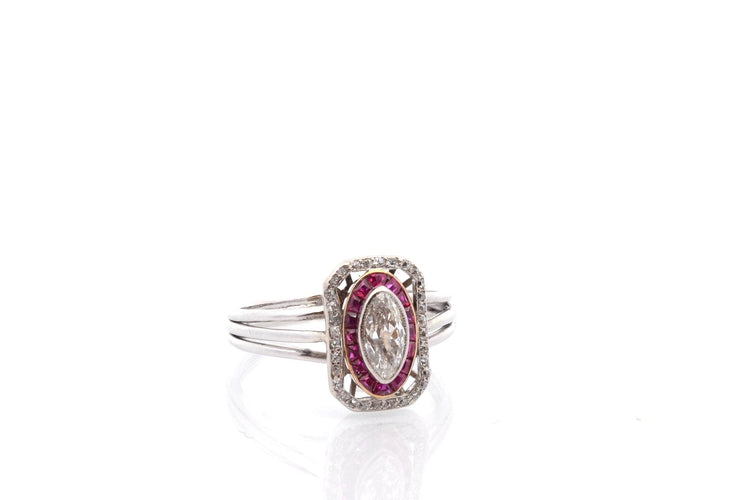 Bague 56 Bague Art déco en or 18k et platine avec diamants et rubis 58 Facettes 27355