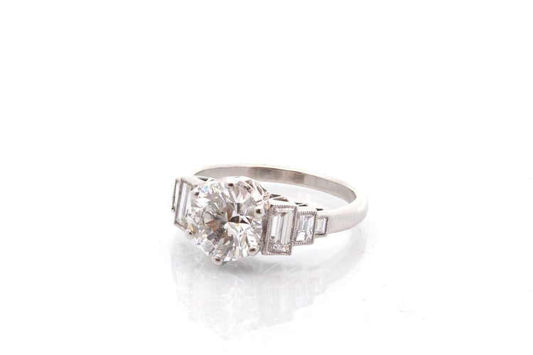 Bague 53 Bague en platine avec diamant 1,95 ct et diamants baguette 58 Facettes 27441-27608A