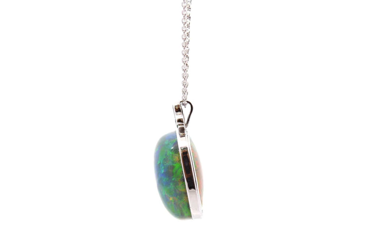 Collier Collier pendentif en or 18k et platine, opale 40 ct et saphirs 58 Facettes 27500-27206