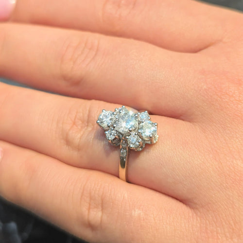 Bague 56 Bague en or blanc 18 carats et diamants taille brillant 58 Facettes 27560