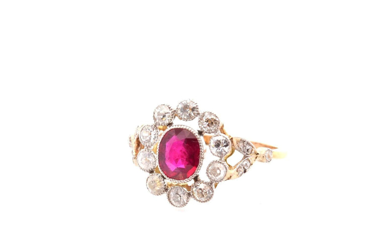 Bague 52.5 Bague ancienne en or 18k et platine, rubis et diamants 58 Facettes 27583