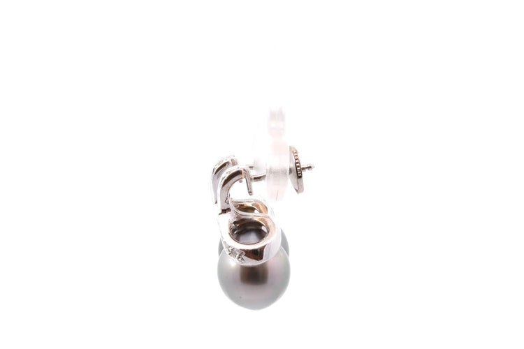 Boucles d'oreilles Boucles d'oreilles en or 18k avec perles de culture de Tahiti et diamants 58 Facettes 27777