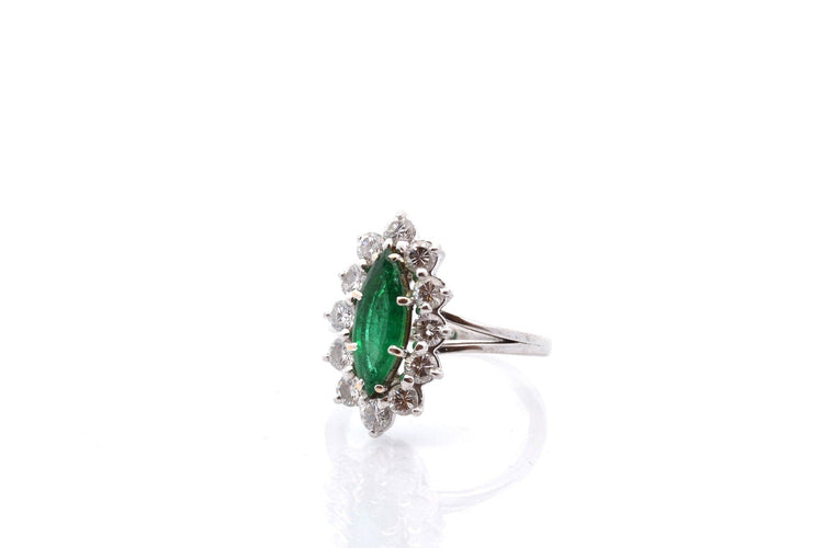 Bague 51 Bague vintage en or 18k et platine avec émeraude et diamants 58 Facettes 27832dv