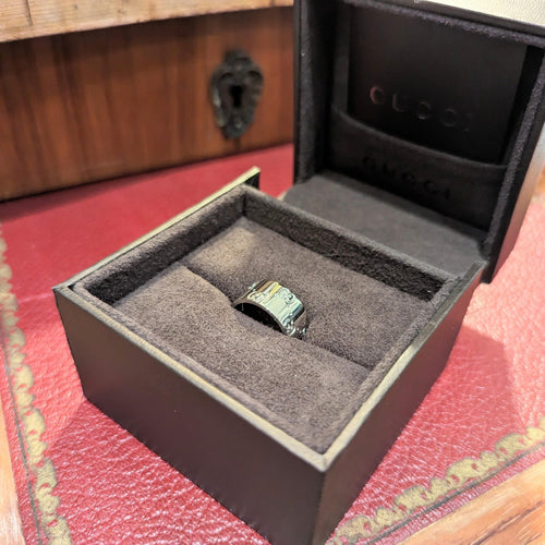 Bague 52 Gucci Icon - Bague en or blanc 18 carats 58 Facettes 27944