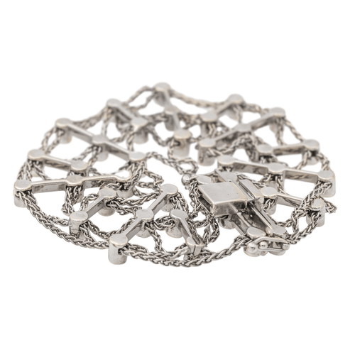 Bracelet Bracelet manchette en or blanc 18 carats et diamants 58 Facettes 2826009CN