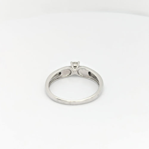Bague 54 Bague solitaire en or blanc 18 carats et diamants 58 Facettes 28793