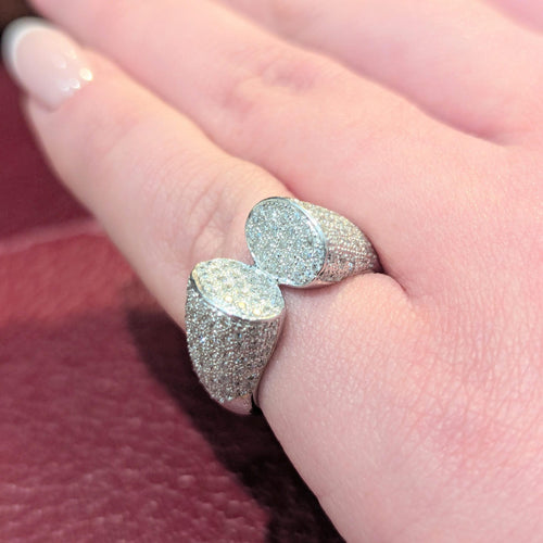 Bague 53 Bague en or blanc 18 carats pavée de diamants 58 Facettes 28797