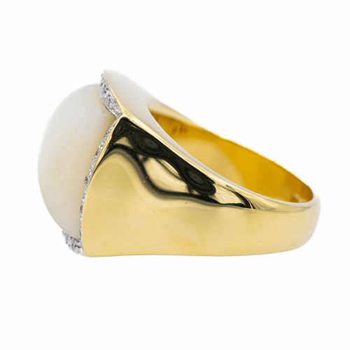Bague 52 Bague en or jaune 18 carats, nacre cabochon et diamants 58 Facettes 2905378CN