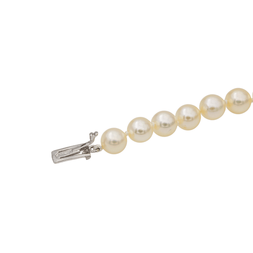 Collier Collier sautoir en or blanc 18 carats avec perles et diamants 58 Facettes 2940374CN
