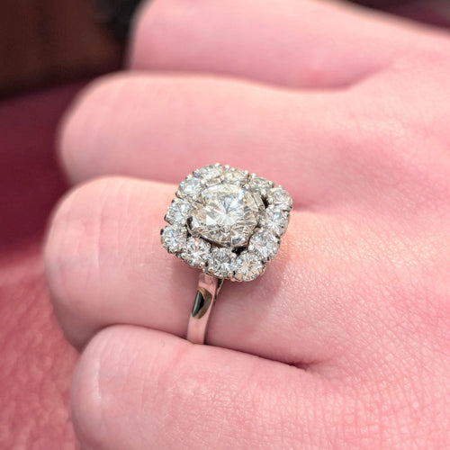 Bague 59 Bague Pompadour en or blanc 18 carats et platine avec diamants 58 Facettes 30884
