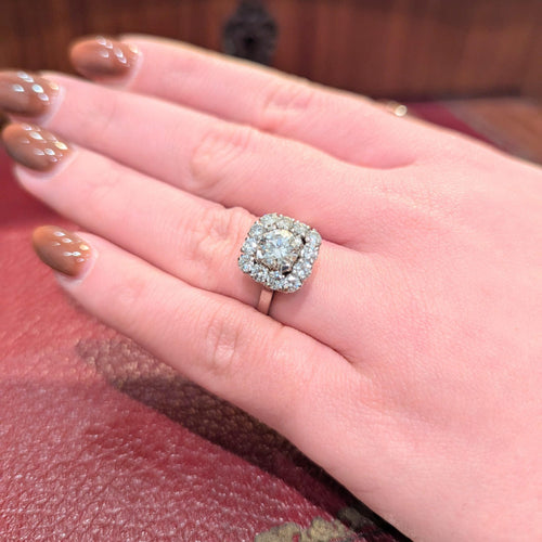 Bague 59 Bague Pompadour en or blanc 18 carats et platine avec diamants 58 Facettes 30884