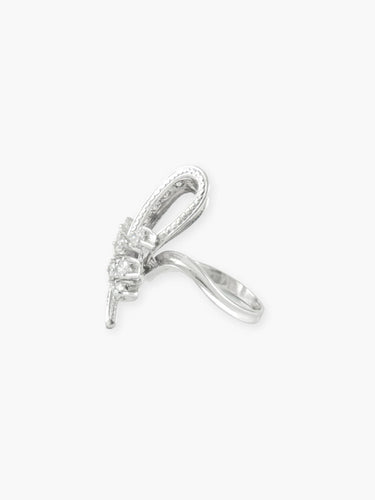 Bague 54.5 Bague « Ruban » ajourée pavée en or blanc 18 carats et diamants 58 Facettes 120042