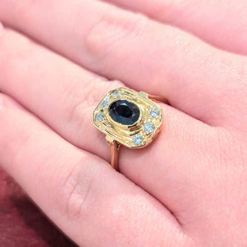 Bague 58 Bague en or jaune 18 carats avec diamants et saphir 58 Facettes 31192