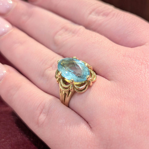 Bague 57 Bague en or jaune 18 carats et aigue-marine 58 Facettes 31220