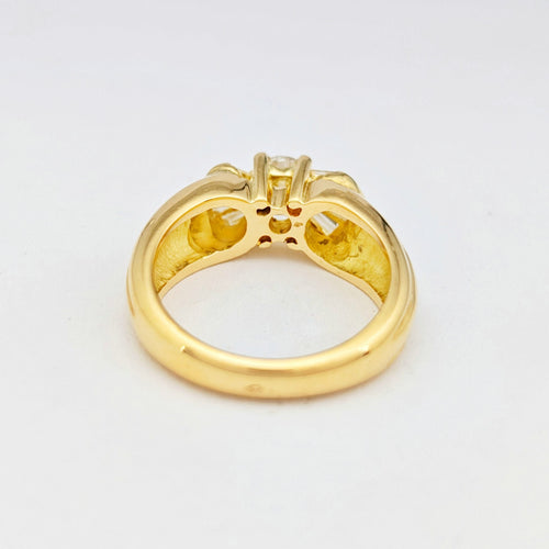 Bague 57 Bague en or jaune 18 carats et diamants 58 Facettes 32184