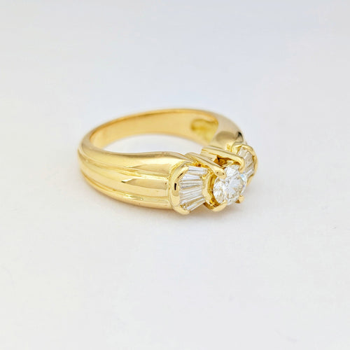 Bague 57 Bague en or jaune 18 carats et diamants 58 Facettes 32184
