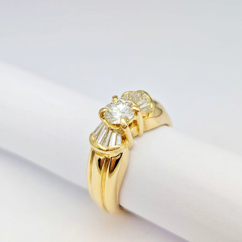 Bague 57 Bague en or jaune 18 carats et diamants 58 Facettes 32184