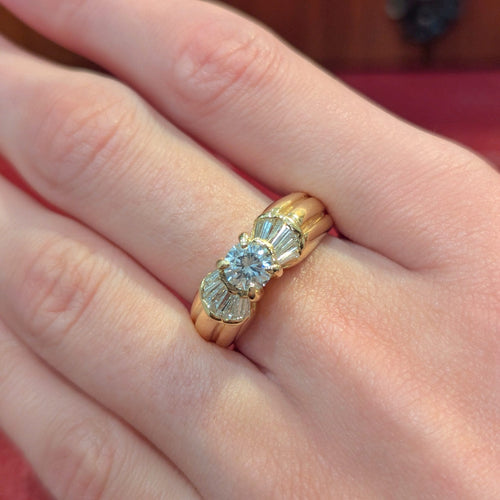 Bague 57 Bague en or jaune 18 carats et diamants 58 Facettes 32184