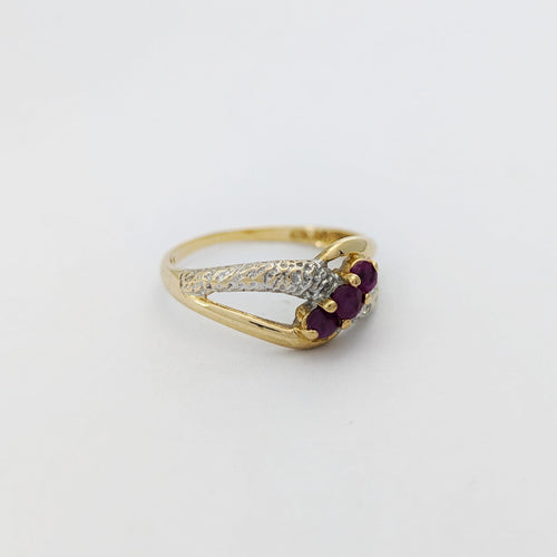 Bague 53 Bague croisée en or jaune 18 carats avec rubis et diamants 58 Facettes 32235