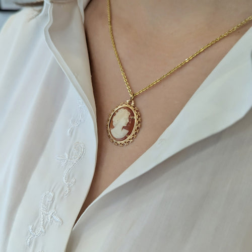 Pendentif Pendentif camée coquille ovale en or jaune 18 carats 58 Facettes 32307
