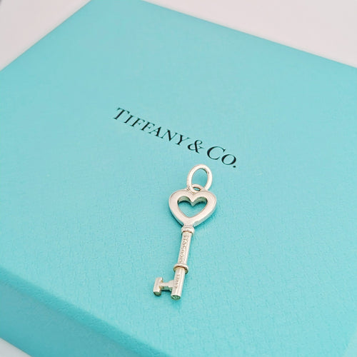 Pendentif Tiffany & Co Return to Tiffany - Pendentif clé cœur en argent 925 58 Facettes 32310
