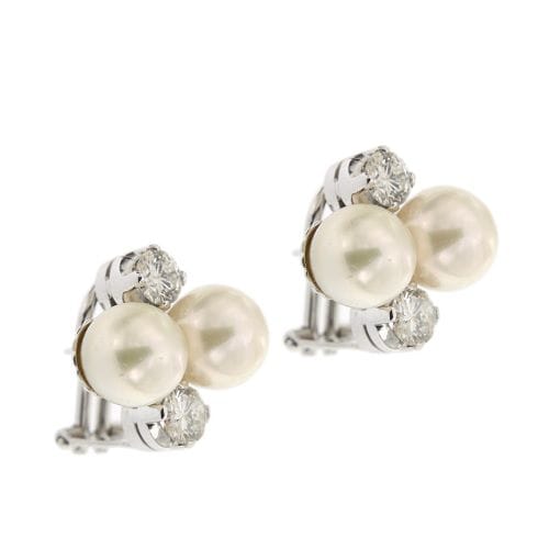 Boucles d'oreilles Boucles d’oreilles bouton perles et diamants en or blanc 18 ct 58 Facettes 32450