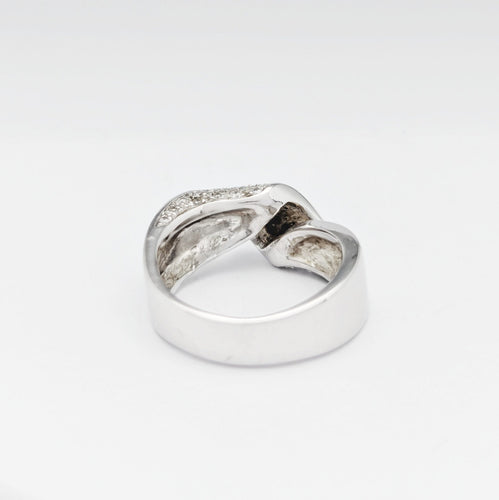 Bague 55 Bague torsadée en or blanc 18 carats et diamants 58 Facettes 32648
