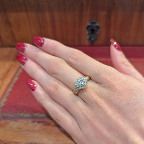 Bague 54 Bague motif floral en or jaune 18 carats et diamants 58 Facettes 32679