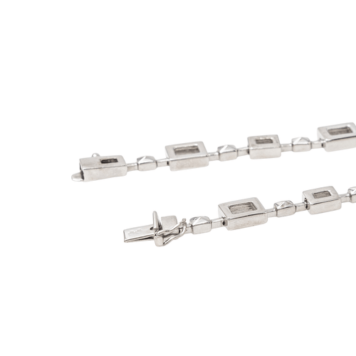 Collier Collier en or blanc 18 carats serti de diamants 58 Facettes 3281584CN