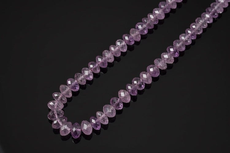 Collier Collier années 1970 - Ametystes facettées et fermoir en or 18 carats, 60 cm 58 Facettes
