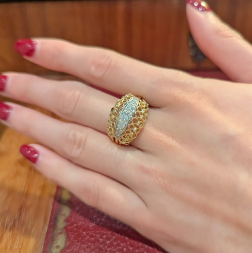 Bague 62 Bague dôme en or jaune 18 carats et diamants 58 Facettes 33373