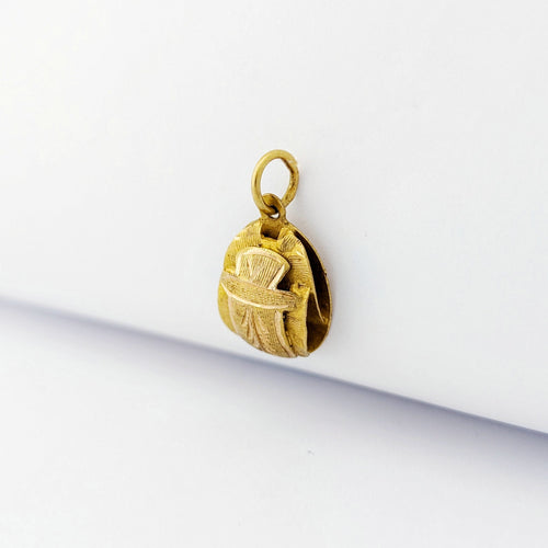 Pendentif Pendentif scarabée stylisé en or jaune 18 carats 58 Facettes 33718