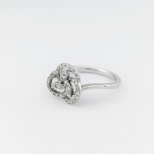 Bague 51 Bague en or blanc 18 carats et diamants 58 Facettes 33734