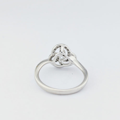 Bague 51 Bague en or blanc 18 carats et diamants 58 Facettes 33734