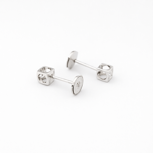 Boucles d'oreilles Dinh Van Le Cube Diamant - Boucles d’oreilles en or blanc 18 carats et diamants 58 Facettes 33779