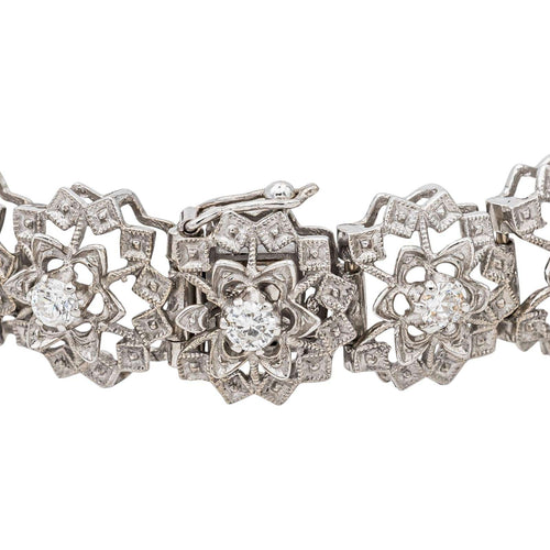 Bracelet Bracelet fleur Art déco en or blanc 18 carats et diamants 58 Facettes 3455898CN